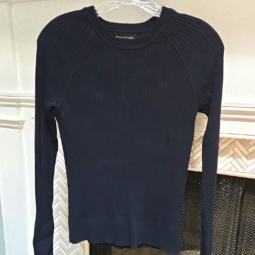 Banana Republic Size S Navy Ribbed Knit Top